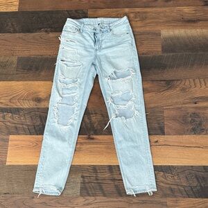 American Eagle Outfitters Mom Jeans